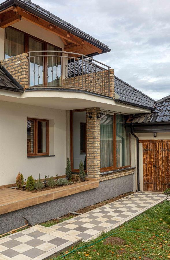 City Escape Luxury Villa Zuce Экстерьер фото