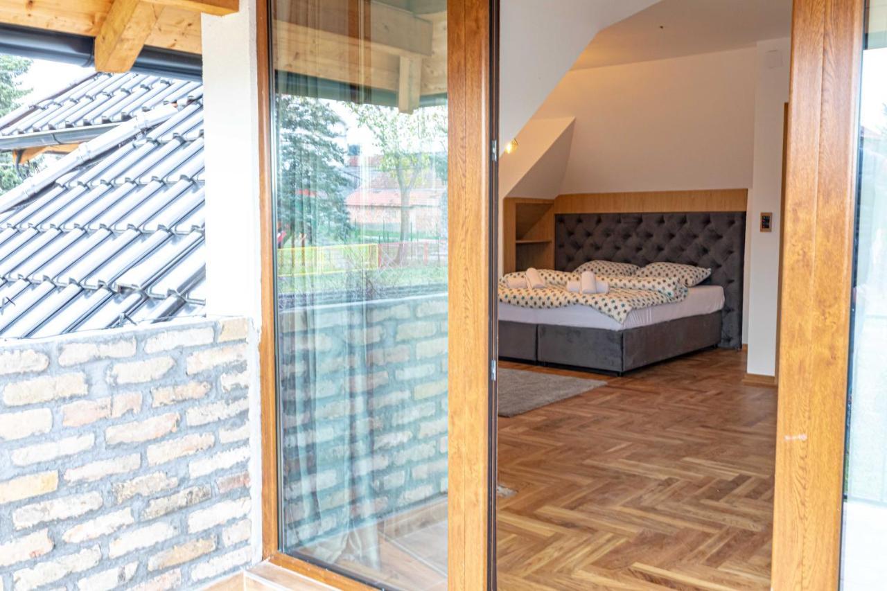 City Escape Luxury Villa Zuce Экстерьер фото