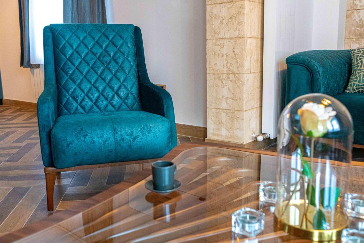 City Escape Luxury Villa Zuce Экстерьер фото