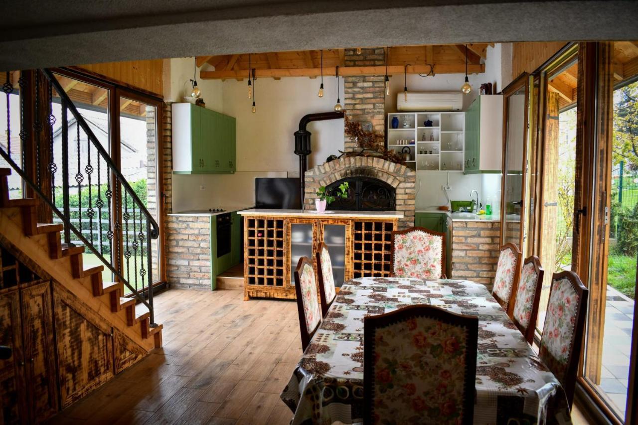 City Escape Luxury Villa Zuce Экстерьер фото